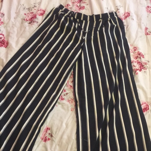 Pin stripe pants - Picture 2 of 2